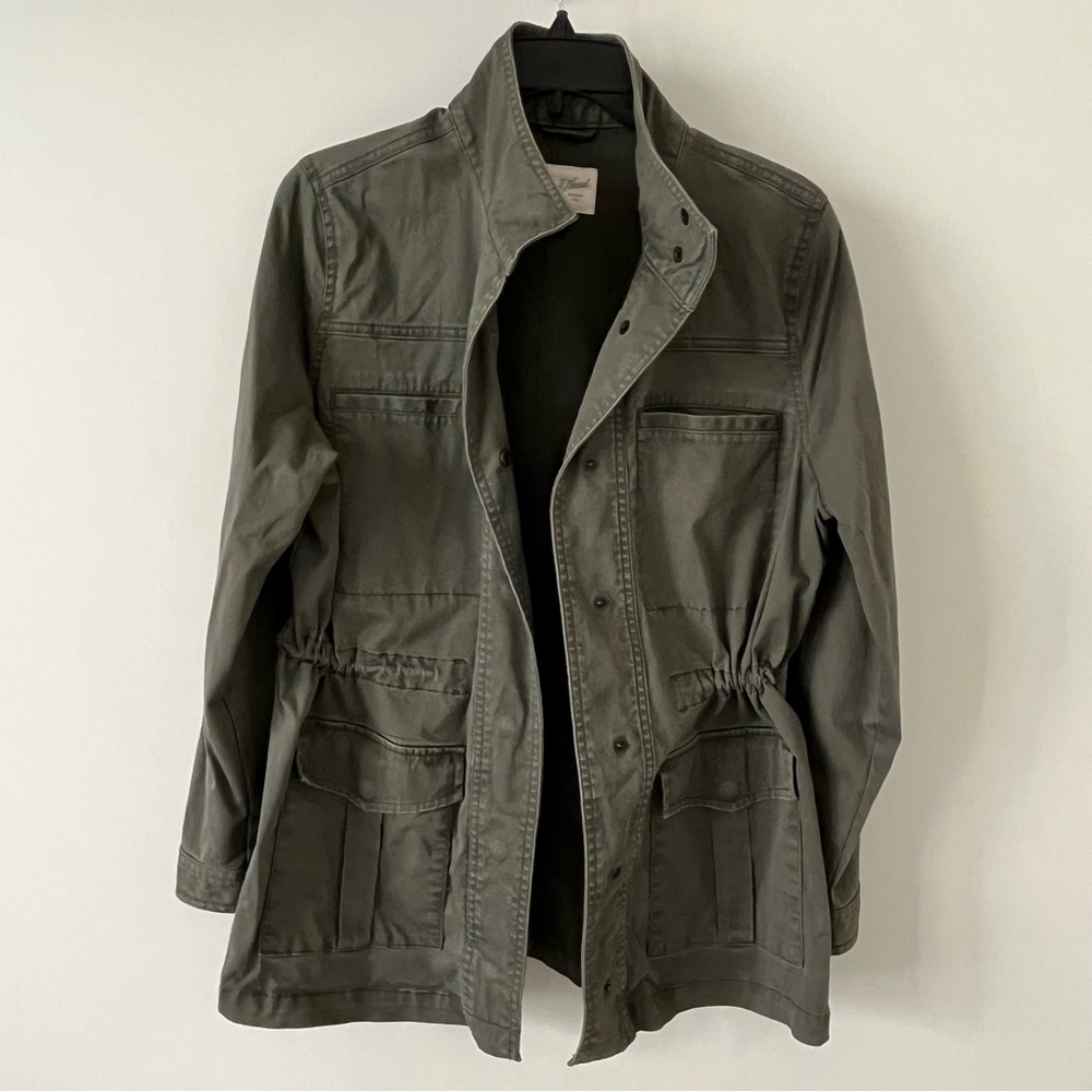 Olive/ Army green lightweight jacket, size medium